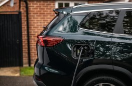 Chery Tiggo 8 Super Hybrid, 2025, charging